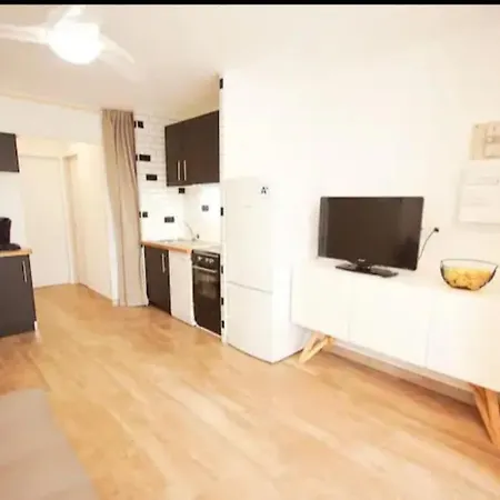 T2 Rez De Jardin Acces Direct *