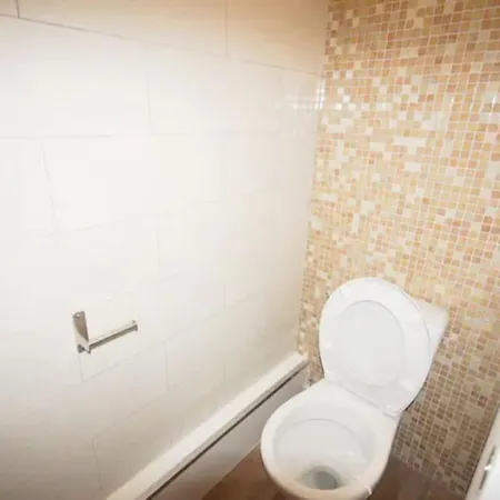 Apartment T2 Rez De Jardin Acces Direct *